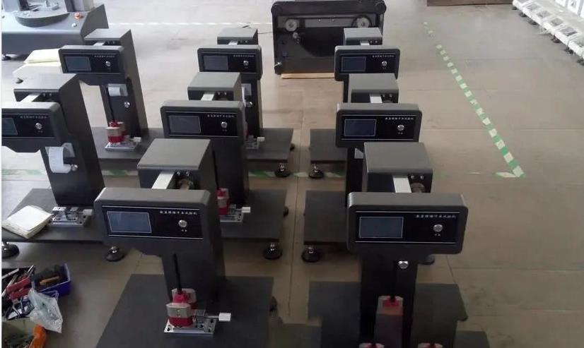 升級改造萬能材料試驗機的流程